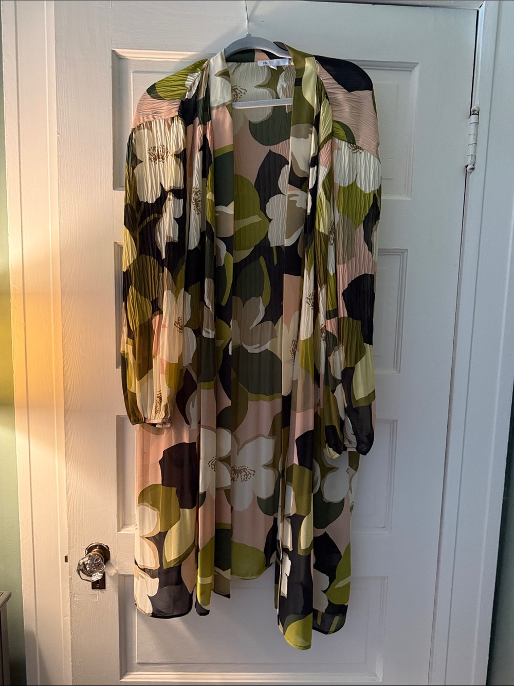 DR2 Floral Pleated Long Sleeve Duster in Pink, Olive & Black